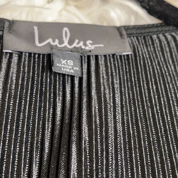 Sold 😀Lulu’s Wrap blouse - Picture 9 of 13